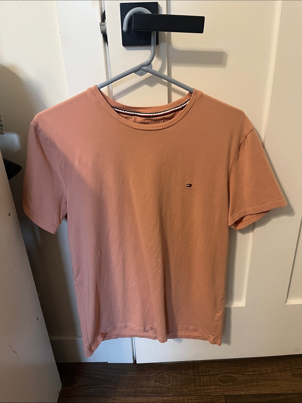 Tommy Hilfiger Men’s Rose Clay Crew Neck T-Shirt